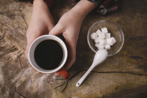 砂糖とコーヒーが写っている写真